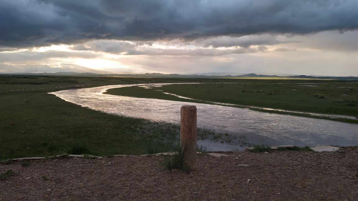 Our Tarniin river that we drink play and enjoy.